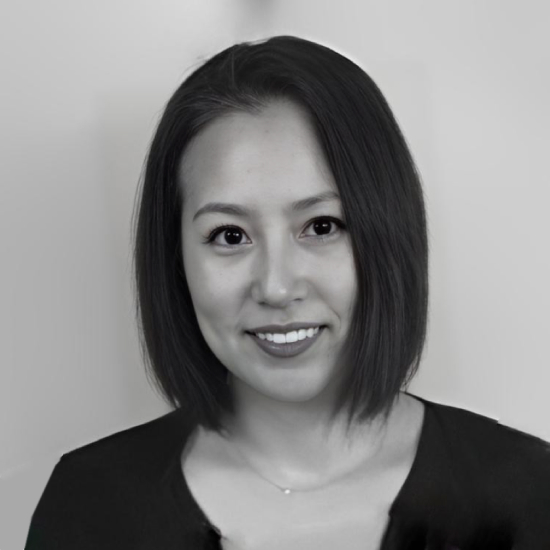 Atsuko Hara's picture, black and white.