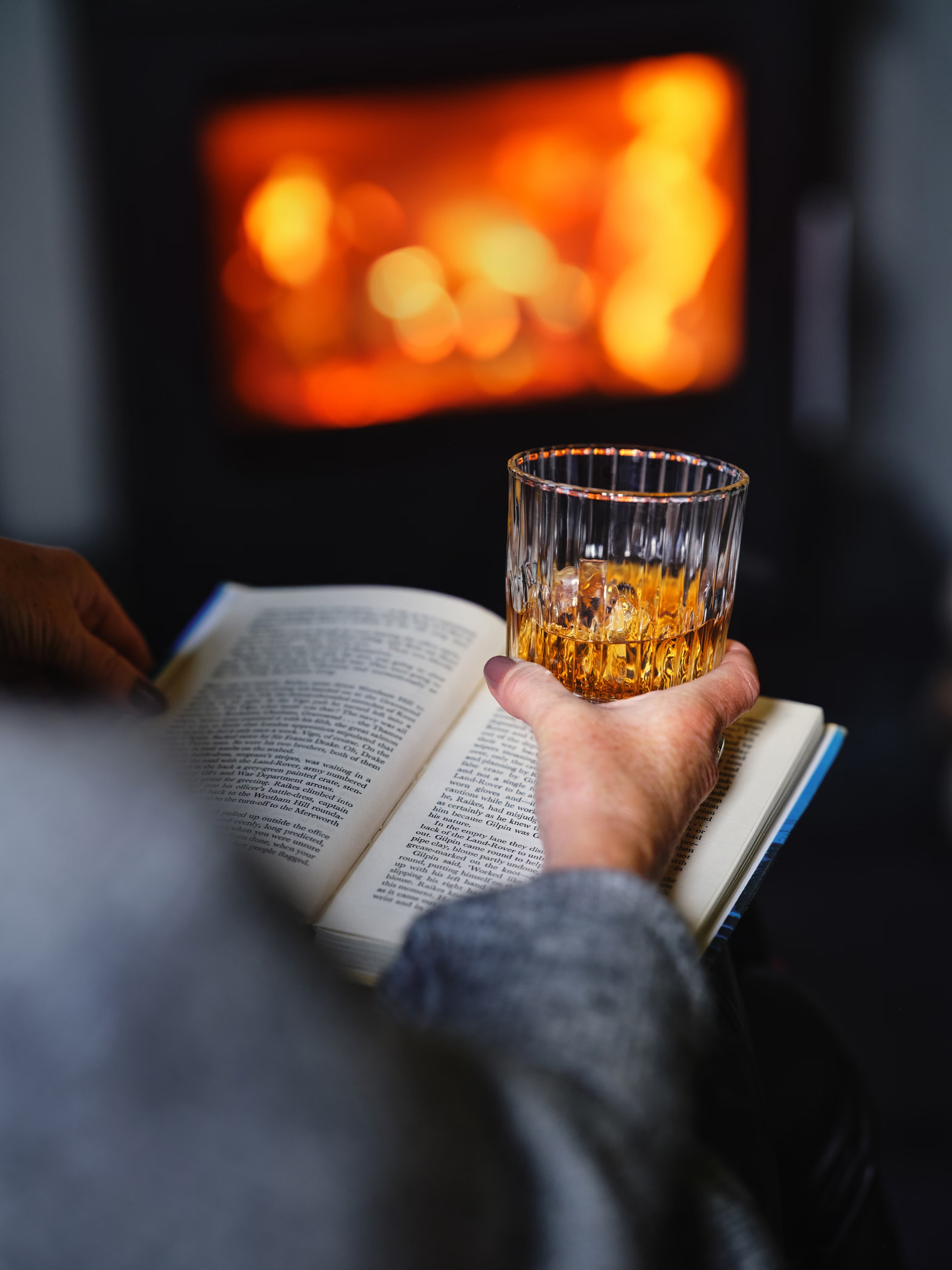 People with a glass of whisky in their hands.